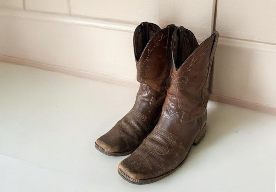 【ウェスタンブーツ起源】荒野を駆けた男たちの相棒 ── ウェスタンブーツに刻まれた150年の物語